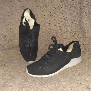 UGG-Tye-Treadlite Nubuck Black Sneakers-Perforated/Lace Up-Sz 8-Excellent